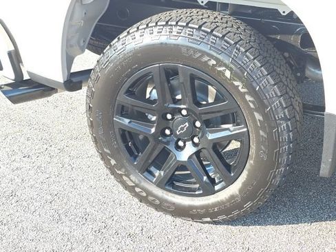New 2026 Chevrolet Silverado 1500 Custom w/ Turbomax Blackout Package AWD/4WD image 11