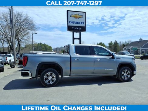 Used 2025 GMC Sierra 1500 SLT AWD/4WD image 4