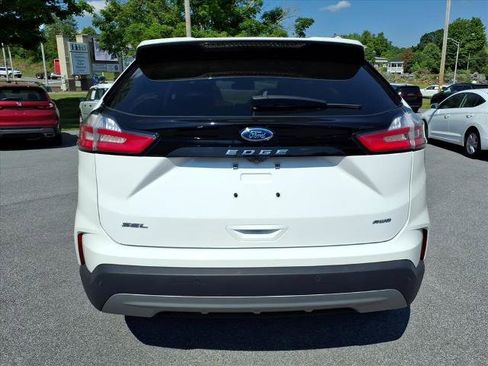 Certified 2023 Ford Edge SEL w/ Convenience Package AWD/4WD image 3