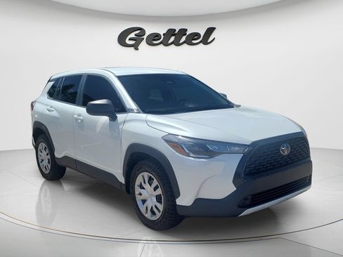 Certified 2025 Toyota Corolla Cross L FWD image 3