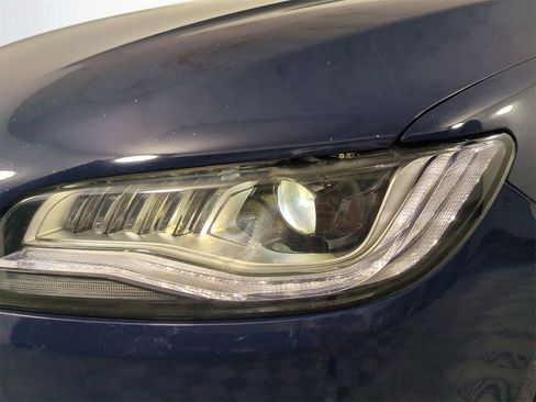 Used 2018 Lincoln MKZ Reserve image 10