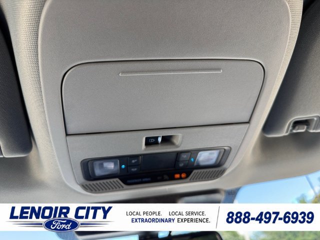 New 2026 Ford F250 XLT w/ XLT Premium Package AWD/4WD image 17