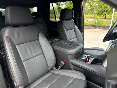 Used 2024 Chevrolet Tahoe Z71 w/ Luxury Package AWD/4WD image 35