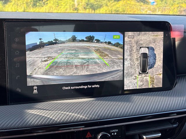 Used 2025 Nissan Kicks SR FWD image 32