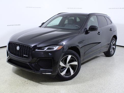 Used 2025 Jaguar F-PACE R-Dynamic S image 1
