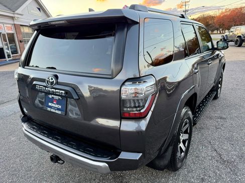 Used 2018 Toyota 4Runner TRD Off-Road Premium image 5