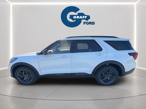 New 2026 Ford Explorer ST-Line w/ ST-Line Street Pack AWD/4WD image 3