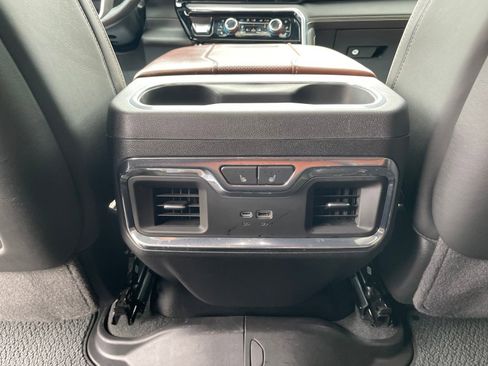 Used 2024 GMC Sierra 2500 Denali Ultimate AWD/4WD image 29