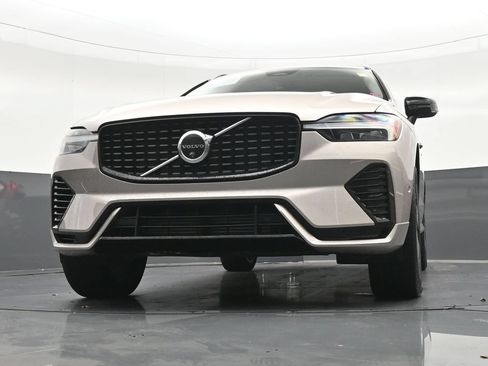 Used 2025 Volvo XC60 T8 Plus w/ Protection Package Premier AWD/4WD image 25