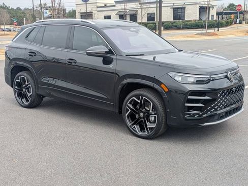 New 2026 Volkswagen Tiguan SEL R-Line AWD/4WD image 2