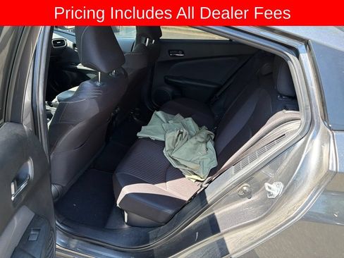 Used 2022 Toyota Prius Prime Limited FWD image 6