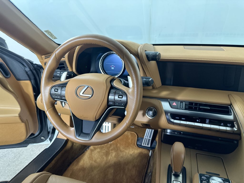 Used 2021 Lexus LC 500 Convertible w/ Touring Package RWD image 18