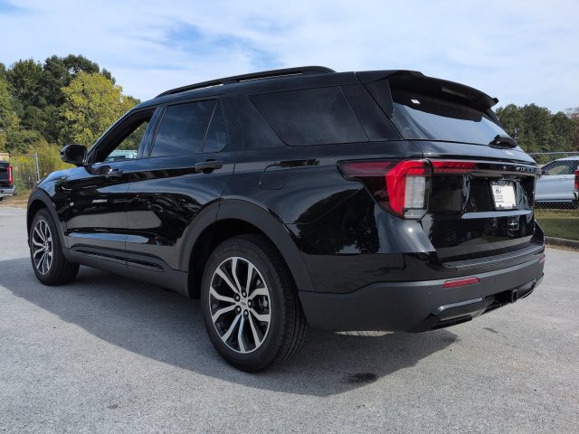 New 2027 Ford Explorer ST-Line RWD image 6
