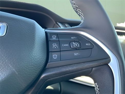 New 2025 Jeep Grand Cherokee Limited w/ Luxury Tech Group II image 22