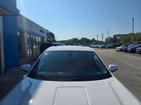 Used 2023 GMC Terrain SLE w/ LPO, Floor Liner Package AWD/4WD image 52