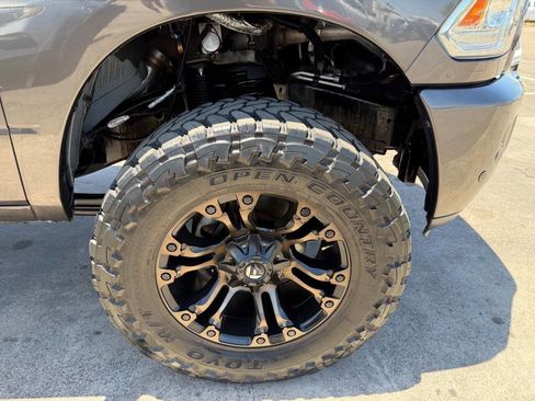 Used 2018 RAM 2500 Laramie w/ Sport Appearance Group AWD/4WD image 17