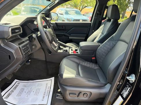Used 2026 Toyota 4Runner TRD Off-Road Premium AWD/4WD image 24
