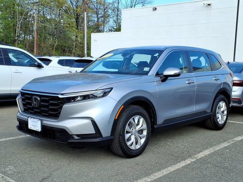 Used 2023 Honda CR-V LX image 3