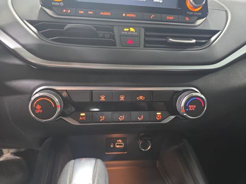 Used 2022 Nissan Altima 2.5 S FWD image 24