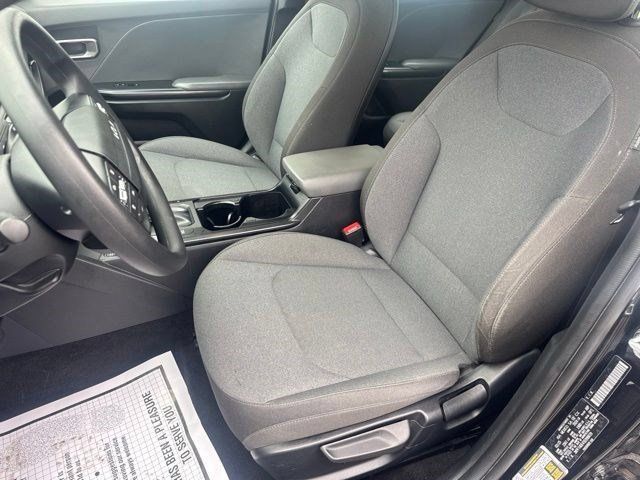 Used 2025 Kia K4 FWD image 13