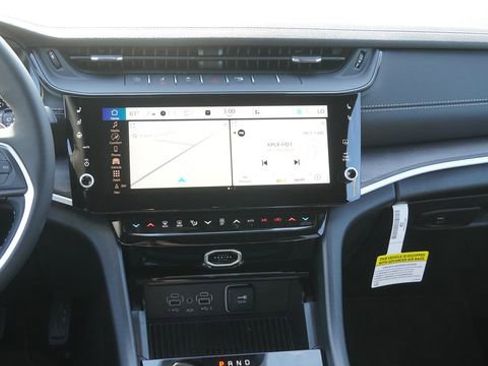 New 2026 Jeep Grand Cherokee Limited image 15