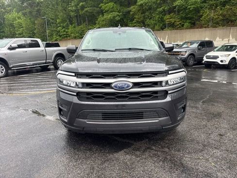 Used 2024 Ford Expedition Max XLT RWD image 2