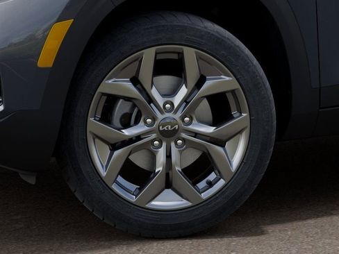 New 2026 Kia Seltos LX FWD image 10