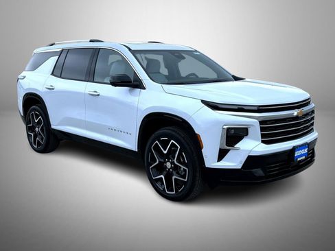 New 2026 Chevrolet Traverse High Country AWD/4WD image 3