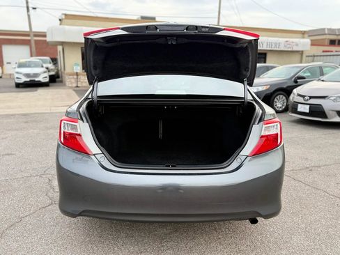 Used 2017 Toyota Camry LE image 25