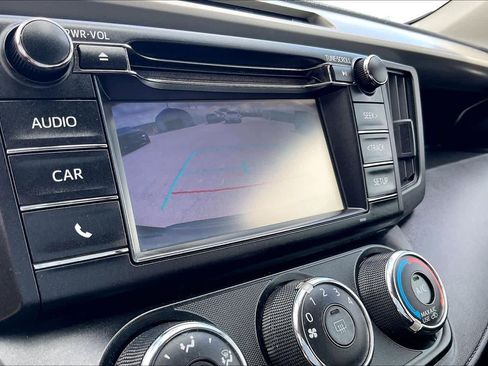 Used 2016 Toyota RAV4 LE image 25