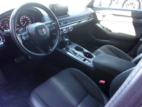Used 2022 Honda Civic Sport image 8