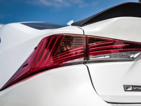 Used 2018 Lexus IS 300 F Sport w/ F Sport Package AWD/4WD image 31