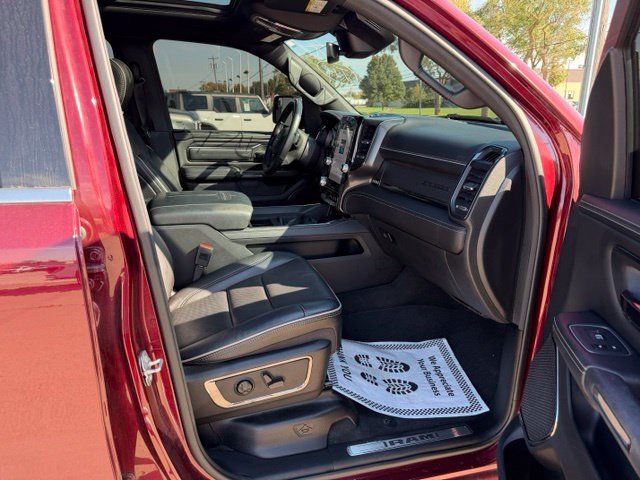 Used 2022 RAM 1500 Limited w/ Body-Colour Bumper Group AWD/4WD image 14