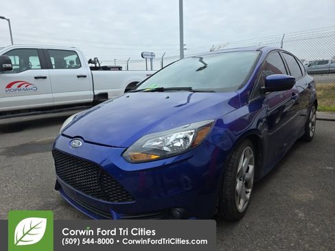 Used 2014 Ford Focus ST image 7