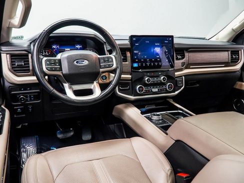 Used 2024 Ford Expedition Max Limited image 5
