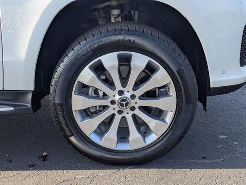 Used 2017 Mercedes-Benz GLS 450 4MATIC image 21