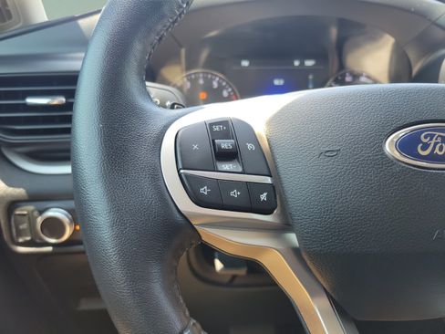 Used 2020 Ford Explorer XLT RWD image 21