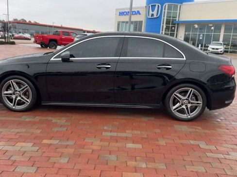 Used 2022 Mercedes-Benz A 220 image 8