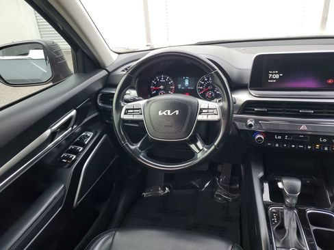 Used 2022 Kia Telluride LX AWD/4WD image 11