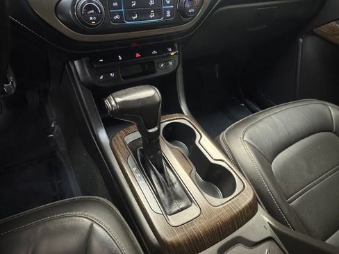 Used 2017 GMC Canyon Denali image 17