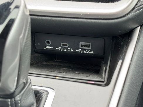 Used 2023 Subaru Outback Limited image 31