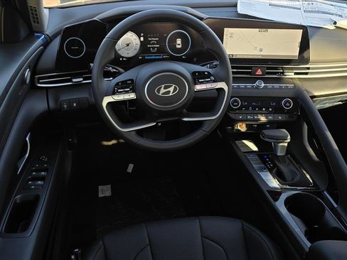 New 2026 Hyundai Elantra Limited FWD image 9