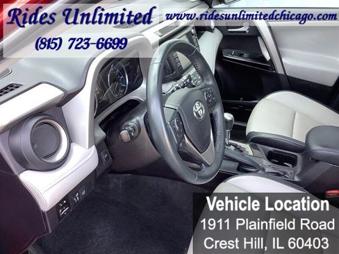 Used 2018 Toyota RAV4 Limited image 16