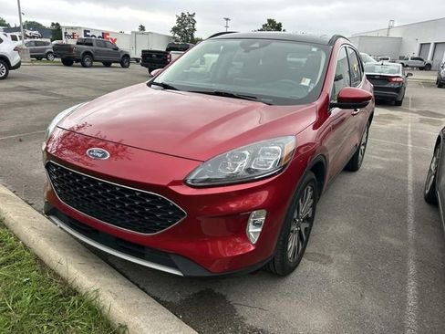 Used 2020 Ford Escape Titanium w/ Titanium Premium Package 2.0 AWD/4WD image 1