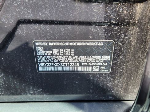 Used 2025 BMW i5 eDrive40i w/ Premium Package RWD image 52