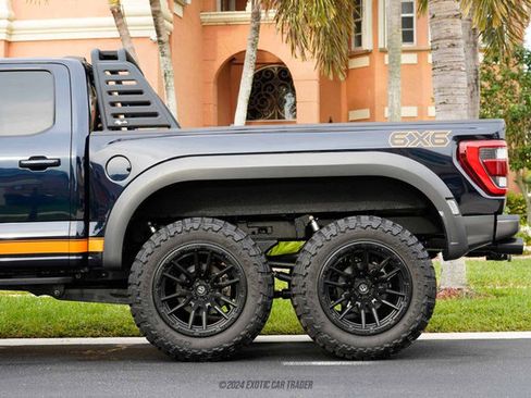 Used 2022 Ford F150 Raptor w/ Convenience Package image 5