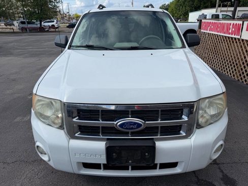 Used 2011 Ford Escape XLT FWD image 3