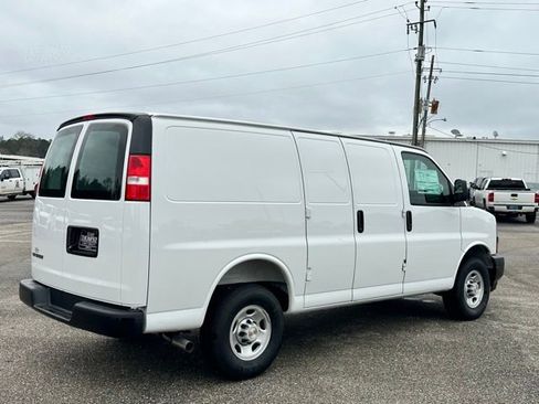 New 2025 Chevrolet Express 2500 image 23