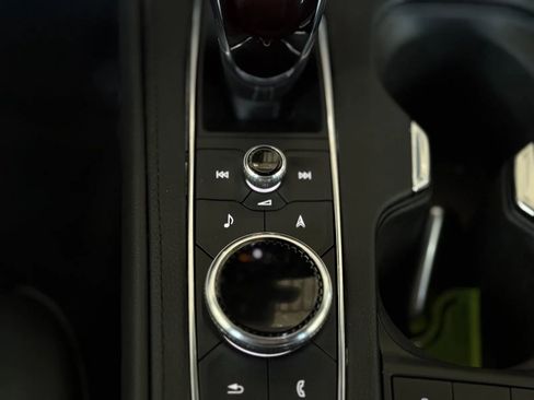 Used 2022 Cadillac XT4 Sport image 33