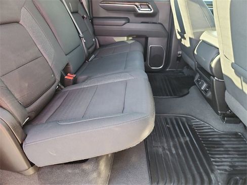 Used 2024 GMC Sierra 1500 Elevation image 25